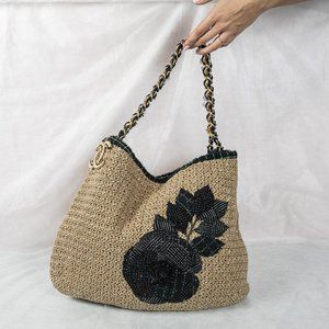 ❌sold❌ CHANEL Coco Country Camellia XL Straw Tote